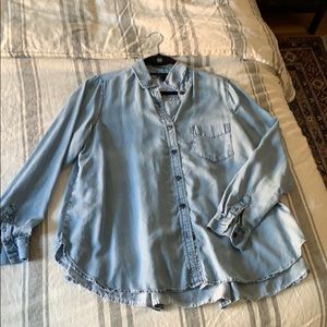 Chambray blouse. Super billowy